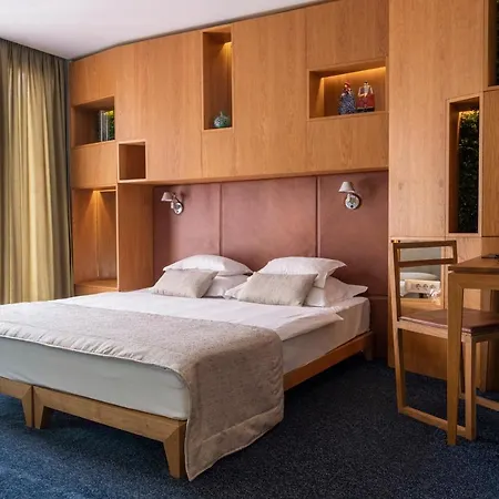 Opal Hotel
